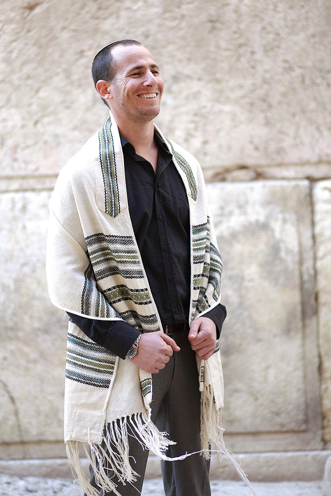 Binah Tallit