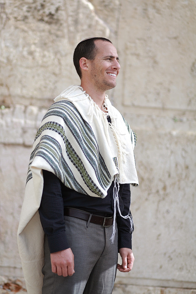 Binah Tallit