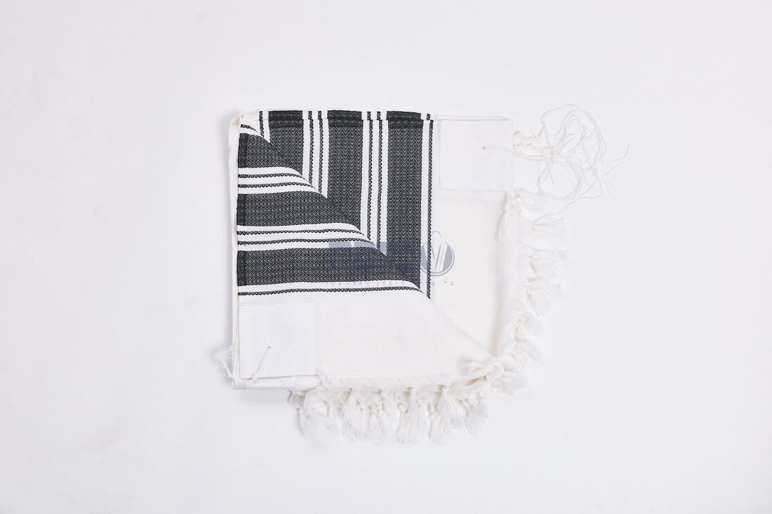 Hallelujah Black machine made tallit