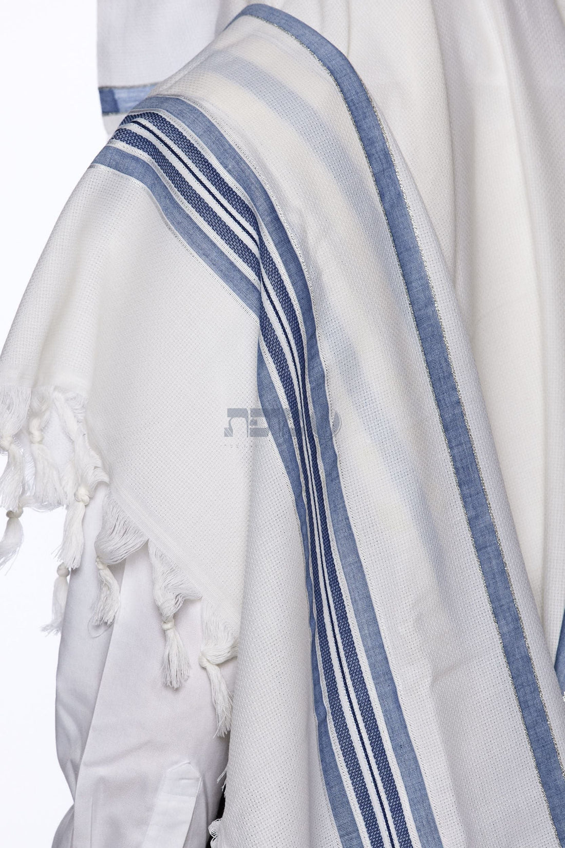 Lamenatzeach Jeans machine-made wool tallit – image 3