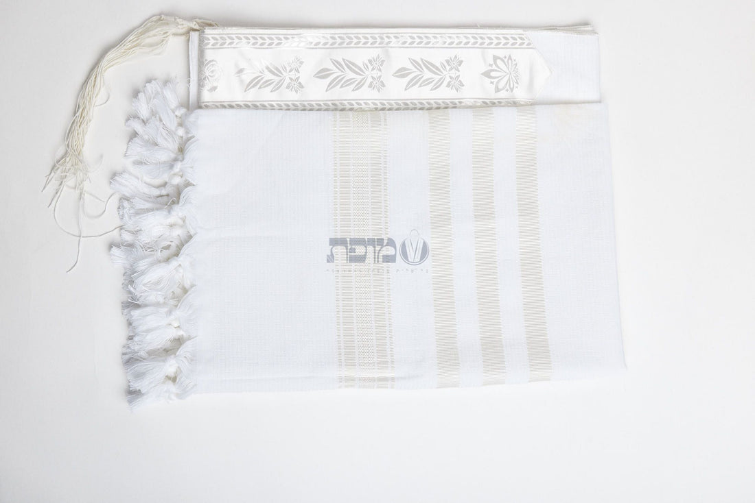 Mofet Lamenatzeach Shiny White wool tallit